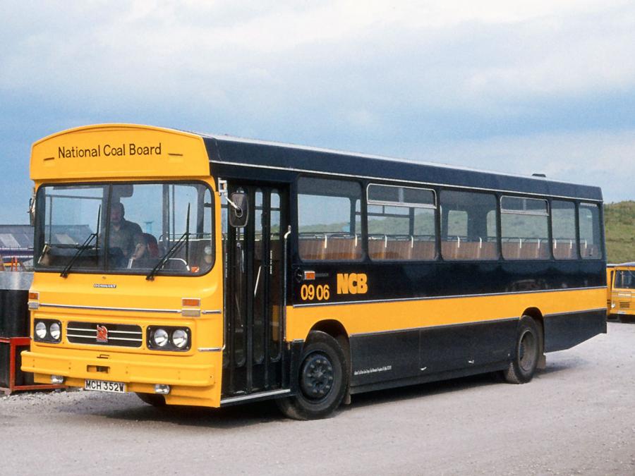 Bedford YMT Duple Dominant (B53F) '1980